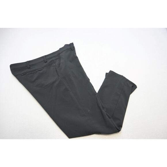 Saks Fifth Ave Golf Pants Performance Black Flat Athletic Mens Size 40 x 32 - Picture 1 of 8